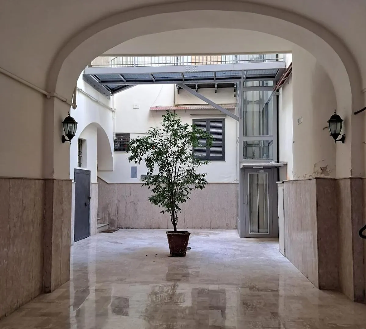 Napoli Museo Metro Apartment  Naples