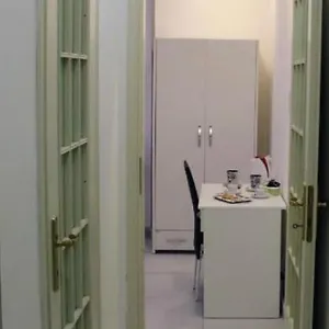 Nocleg ze śniadaniem Romy, Neapol